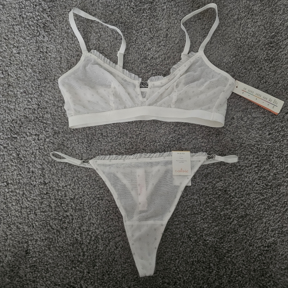 Colsie white mesh Polkadot set S/M